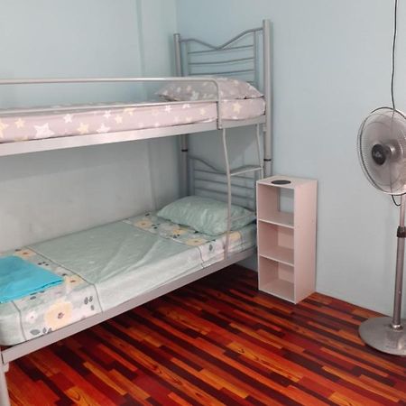 Homestay Idaman Tun Hussein - Harga Untuk 1 Rumah ,1 Bilik ,1 Bilik Air 4 Single Bed - Not Sharing Perai Extérieur photo