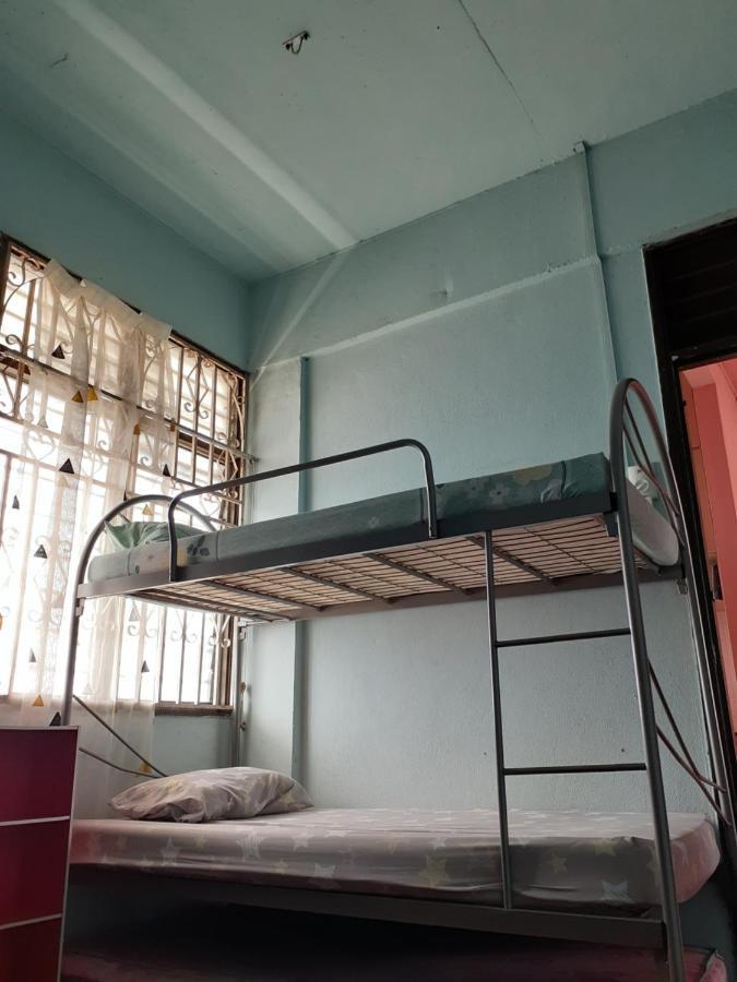 Homestay Idaman Tun Hussein - Harga Untuk 1 Rumah ,1 Bilik ,1 Bilik Air 4 Single Bed - Not Sharing Perai Extérieur photo