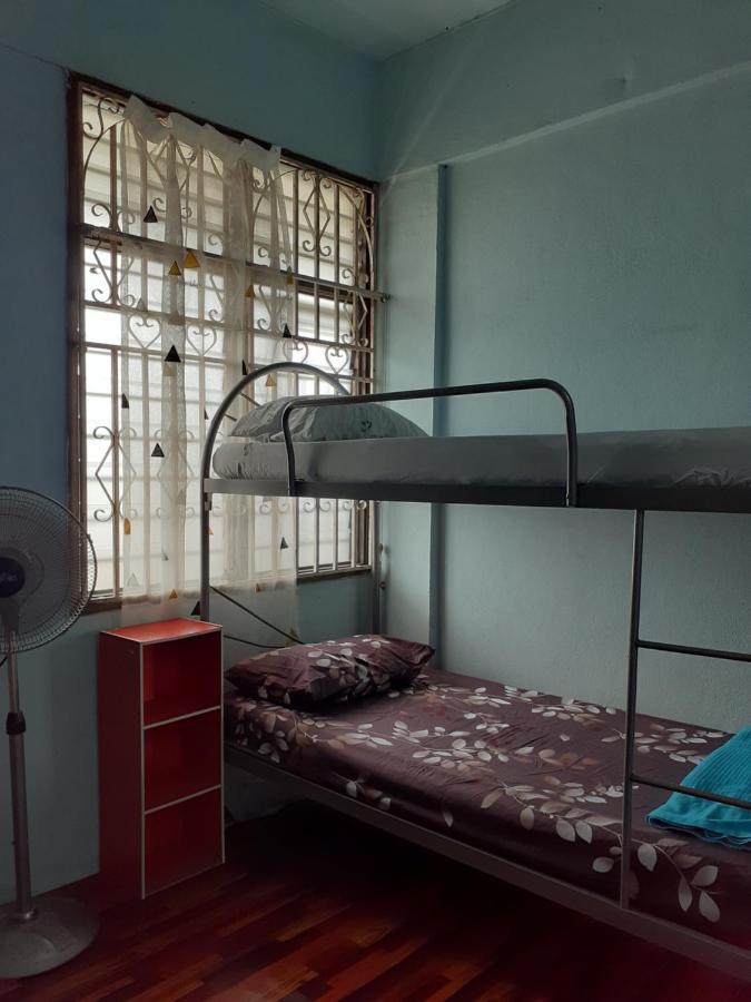 Homestay Idaman Tun Hussein - Harga Untuk 1 Rumah ,1 Bilik ,1 Bilik Air 4 Single Bed - Not Sharing Perai Extérieur photo