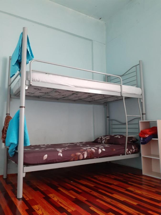 Homestay Idaman Tun Hussein - Harga Untuk 1 Rumah ,1 Bilik ,1 Bilik Air 4 Single Bed - Not Sharing Perai Extérieur photo