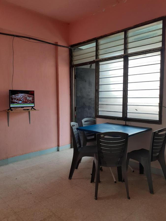 Homestay Idaman Tun Hussein - Harga Untuk 1 Rumah ,1 Bilik ,1 Bilik Air 4 Single Bed - Not Sharing Perai Extérieur photo