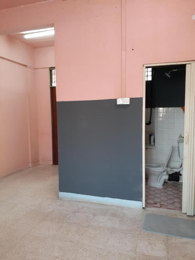 Homestay Idaman Tun Hussein - Harga Untuk 1 Rumah ,1 Bilik ,1 Bilik Air 4 Single Bed - Not Sharing Perai Extérieur photo